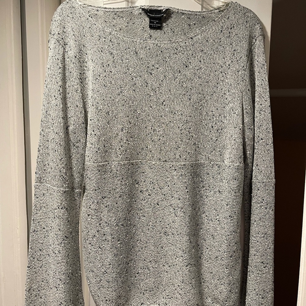 Gray sweater